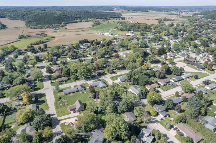 1101 Hillview Rd, Black Earth, WI 53515 | MLS# 1945033 | Redfin