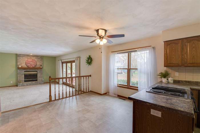 323 Bonnie Rd Cottage Grove Wi 53527 Mls 1869769 Redfin