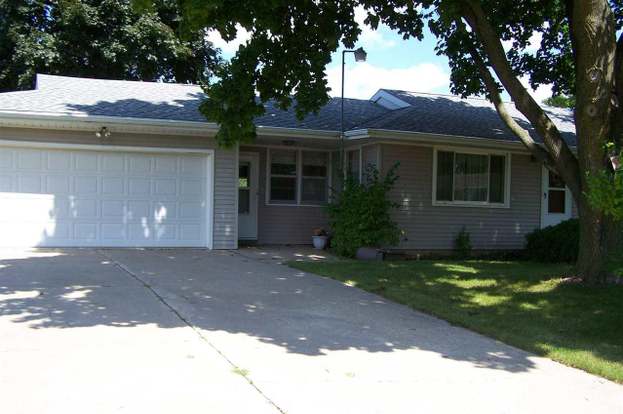 643 W Crist Rd Beloit Wi 53511 Mls 1839902 Redfin