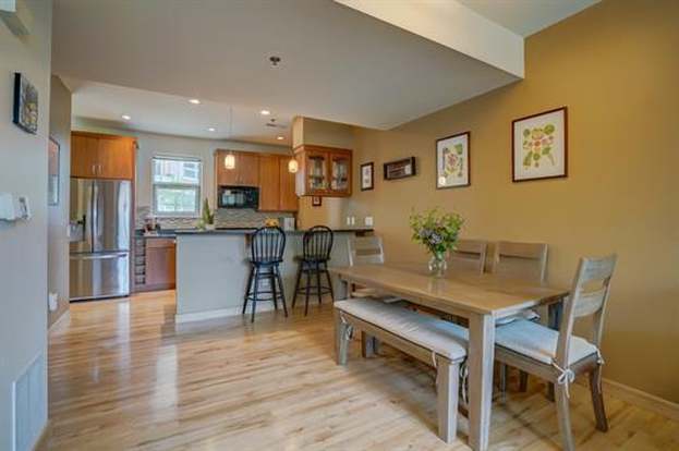 335 W Wilson St Madison Wi 53703 2 Beds 2 5 Baths