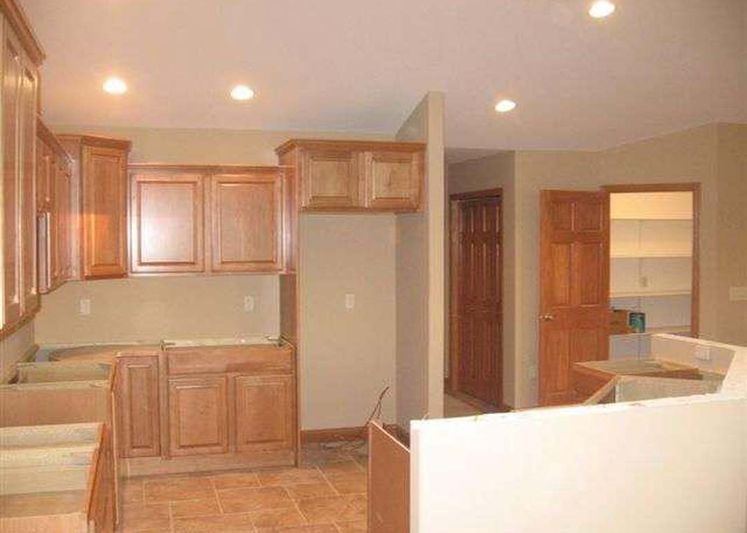 6701 Wolf Hollow Rd, Windsor, WI 53598
