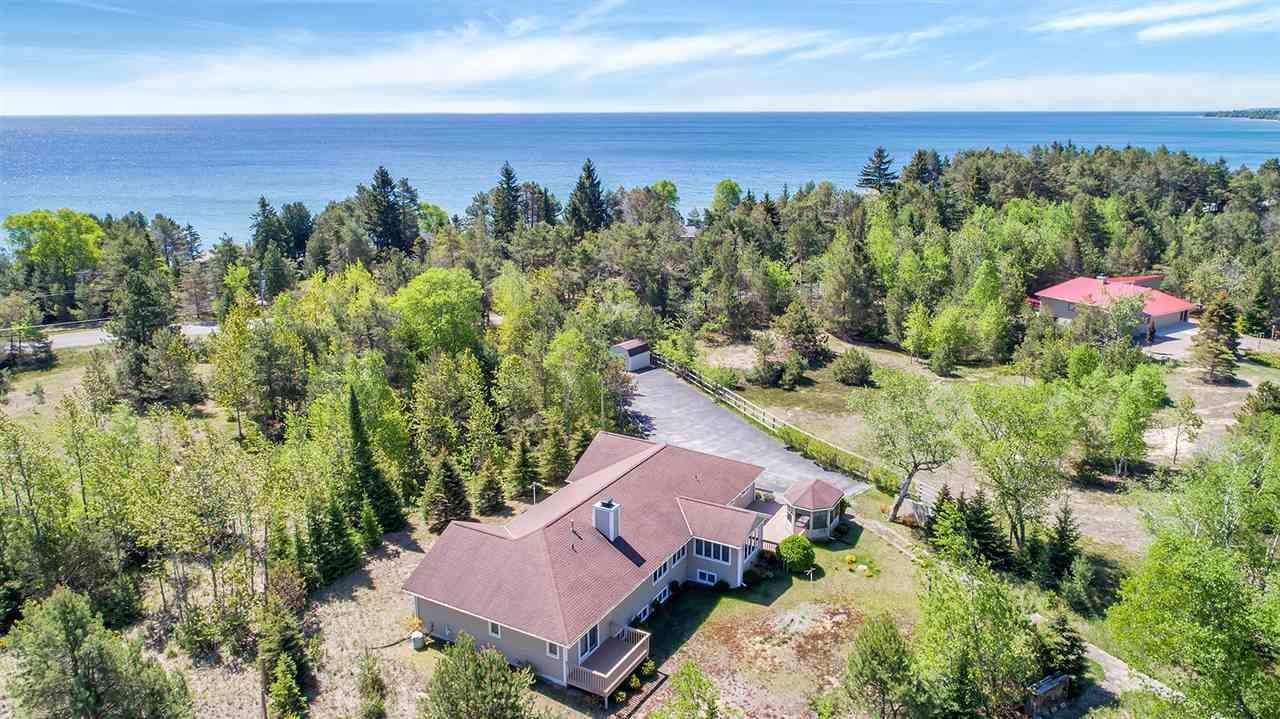 3727 Glidden Dr, Sturgeon Bay, WI 54235 | MLS# 50195769 | Redfin