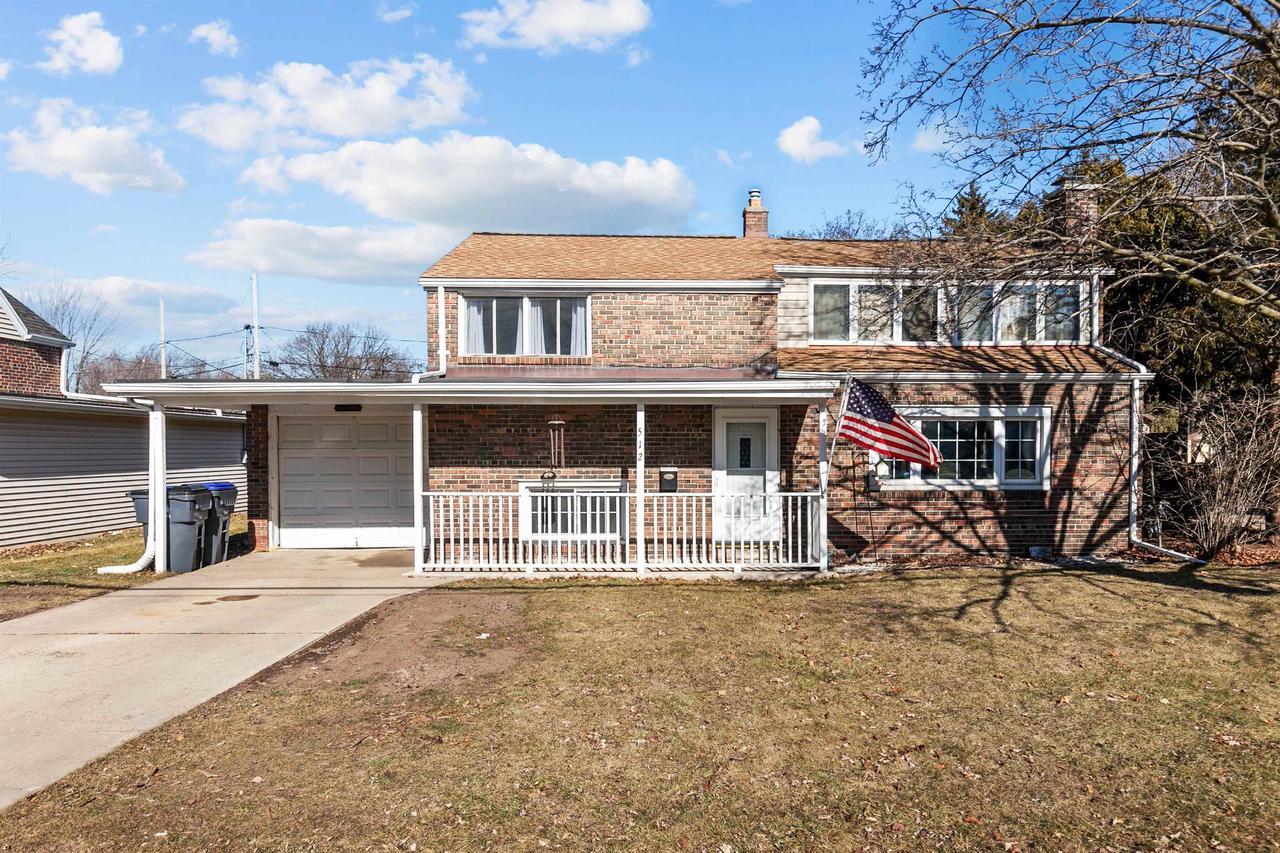 512 E Cecil St, Neenah, WI 54956 MLS 50286882 Redfin