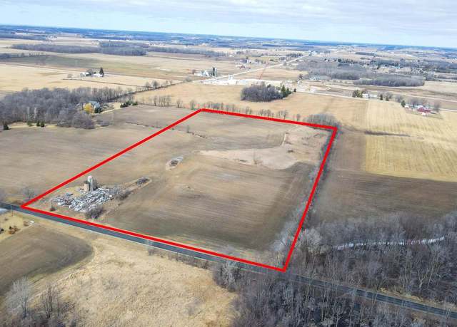 Property at W3240 Court Rd, Chilton, WI 53014