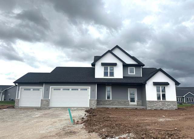 Property at W5073 Blue Heron Cir, Sherwood, WI 54169, 4 beds, 2.5 baths