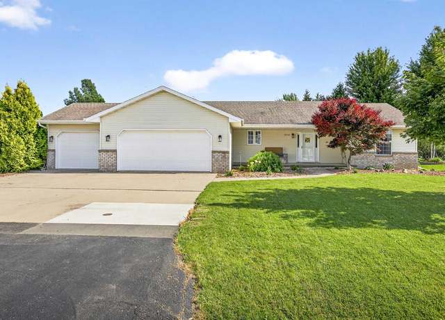 Property at W5561 Amy Ave, Appleton, WI 54915, 5 beds, 3 baths
