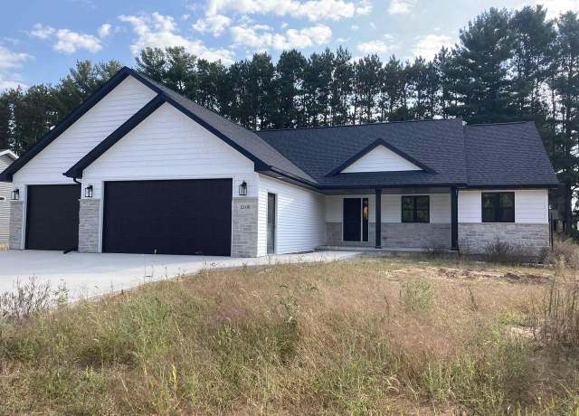 Property at 2100 Abbey Rd, New London, WI 54961, 3 beds, 2 baths