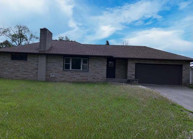Property at 965 Appleton Rd, Menasha, WI 54952, 3 beds, 1 bath