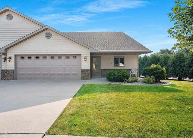 Property at 121 Central Pkwy, Kimberly, WI 54136, 2 beds, 2 baths