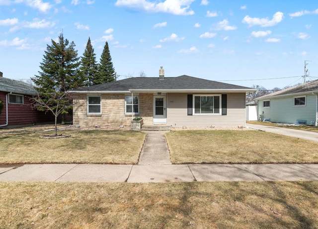 Property at 1212 E Byrd St, Appleton, WI 54911, 4 beds, 2 baths