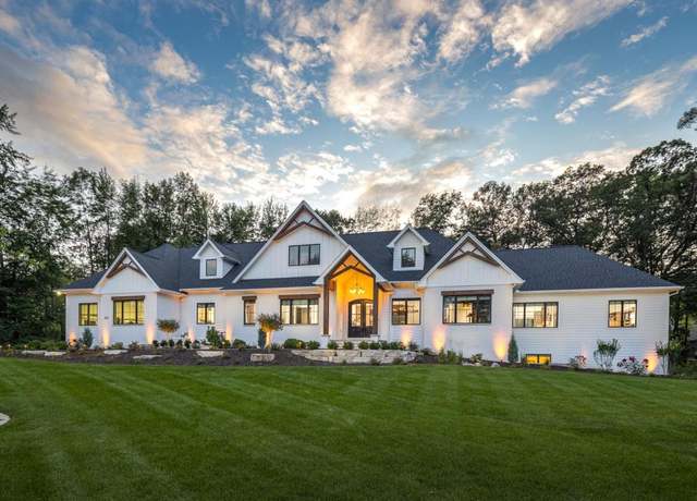 Property at 2411 Loxley Ct, Suamico, WI 54173, 4 beds, 4.5 baths