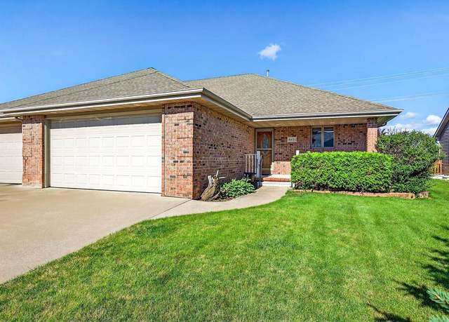Property at 4821 N Apple Rd, Appleton, WI 54913, 2 beds, 2 baths