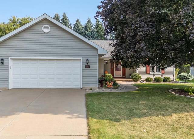 Property at 212 E Norfolk Pl, Appleton, WI 54911, 3 beds, 2 baths