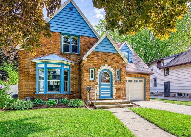 Property at 813 W Summer St, Appleton, WI 54914, 3 beds, 2 baths