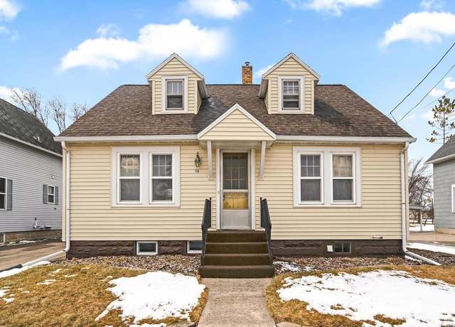 Property at 139 N 5th St, Hilbert, WI 54129, 4 beds, 1.5 baths