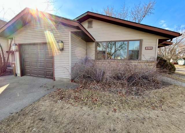 Property at 2501 Clark St, Stevens Point, WI 54481, 3 beds, 1.5 baths