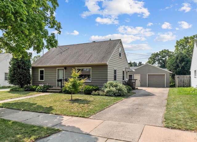 Property at 1819 E Byrd St, Appleton, WI 54911, 4 beds, 1.5 baths
