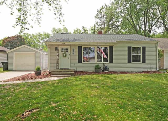 Property at 457 Cottage Grove Ave, Green Bay, WI 54304, 3 beds, 1 bath