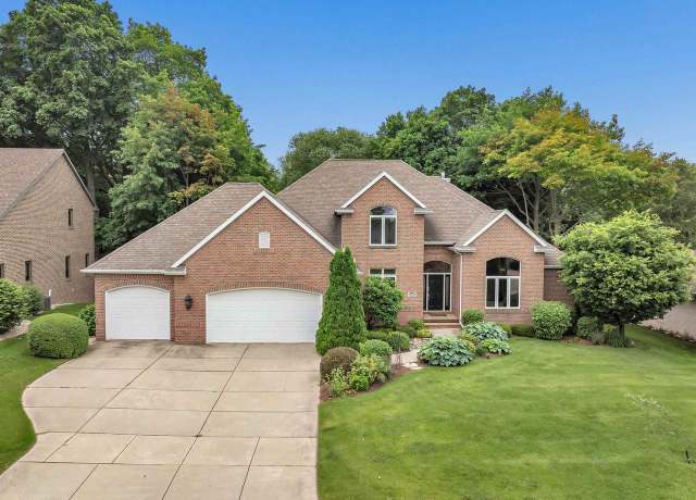 Property at 1395 Sonata Ct, Green Bay, WI 54311, 4 beds, 3.5 baths