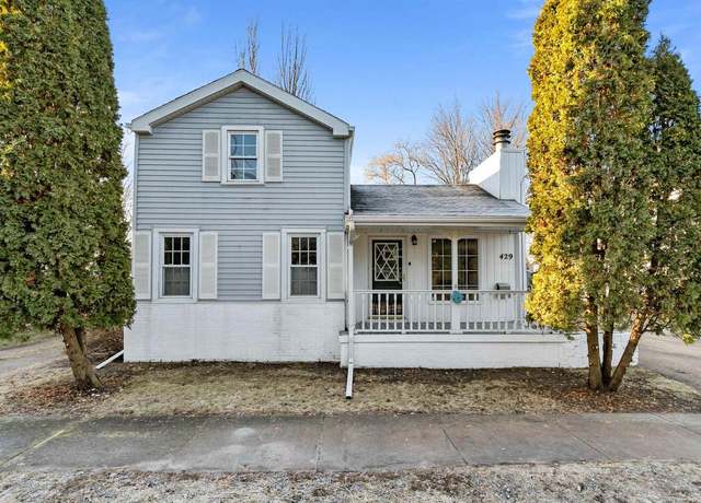 Property at 429 E Doty Ave, Neenah, WI 54956, 3 beds, 1 bath