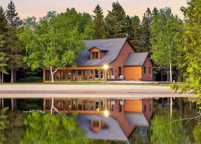 Property at 4721 Lake Of The Woods Rd, Sturgeon Bay, WI 54235, 2 beds, 2 baths