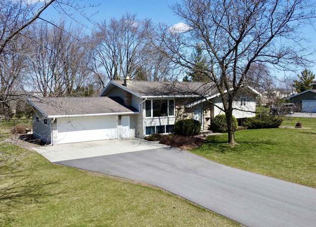 Property at W5895 Timber Trl, Fond Du Lac, WI 54937, 4 beds, 2 baths