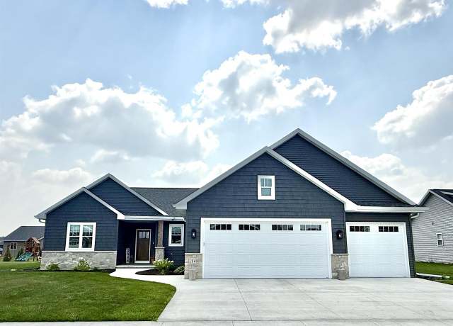 Property at 2849 E Sunstone Pl, Appleton, WI 54913, 4 beds, 3 baths
