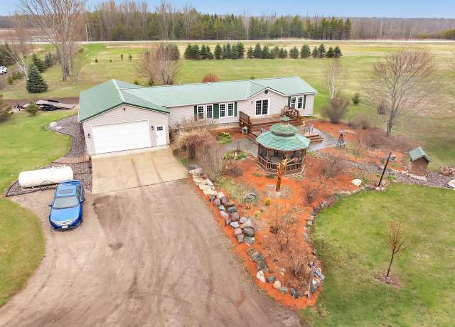 Property at 8795 County Rd S, Pulaski, WI 54162, 3 beds, 2 baths