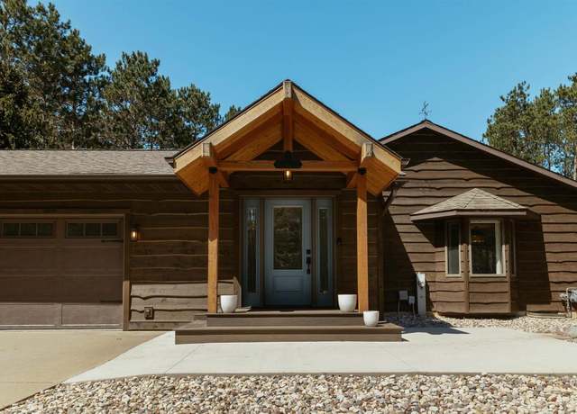 Property at E2282 Lamplighter Ln, Waupaca, WI 54981, 4 beds, 4 baths