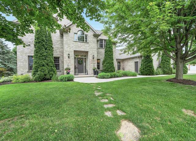 Property at 2091 Old Plank Rd, De Pere, WI 54115, 3 beds, 2.5 baths
