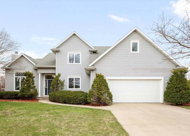 Property at W6580 Talon Dr, Greenville, WI 54942, 5 beds, 3.5 baths