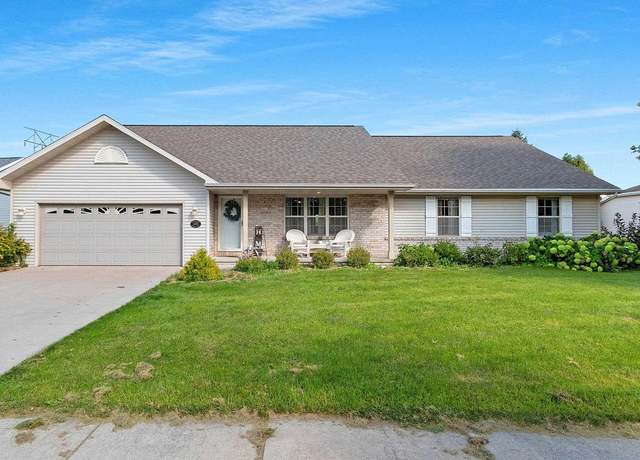 Property at 2680 Sussex Blvd, Green Bay, WI 54311, 3 beds, 3 baths