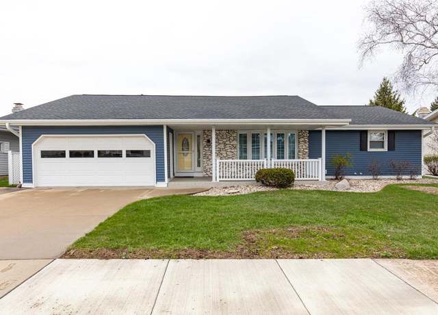 Property at 354 Welhouse Dr, Kimberly, WI 54136, 3 beds, 2 baths