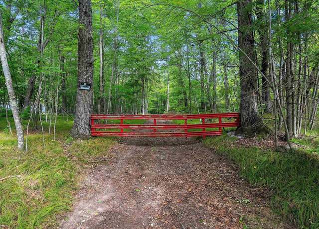 Property at W14354 Killdeer Ln, Silver Cliff, WI 54104