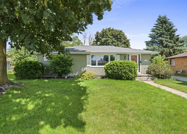 Property at 837 Ida St, Menasha, WI 54952, 3 beds, 2 baths