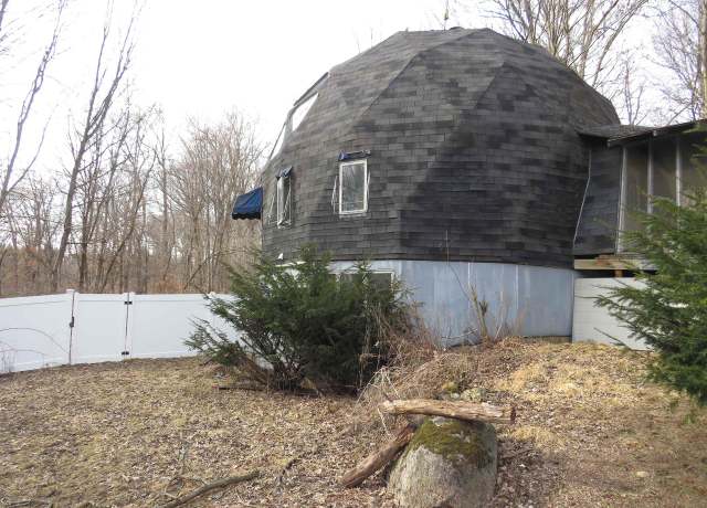 Property at N4535 Oakland Dr, Waupaca, WI 54981, 1 bed, 1 bath