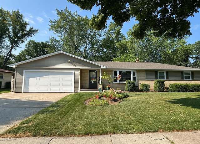 Property at 1724 Juniper Dr, Green Bay, WI 54302, 3 beds, 1.5 baths