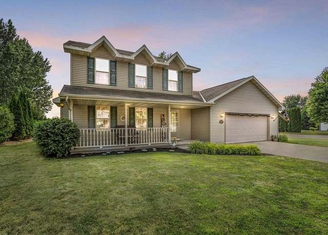 Property at W6355 Dogwood Ln, Menasha, WI 54952, 3 beds, 2.5 baths