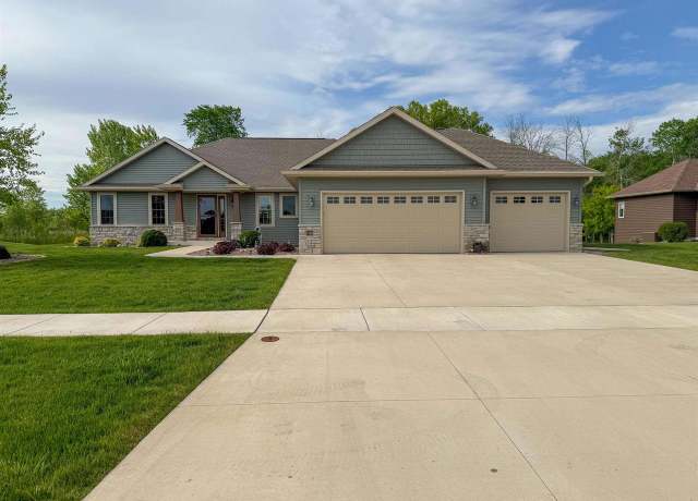 Property at 1129 Ducharme Pkwy, Fond Du Lac, WI 54935, 4 beds, 3 baths