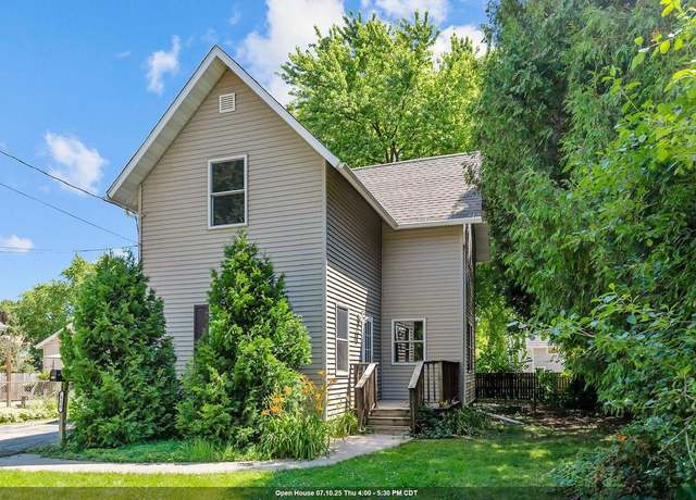 Property at 814 S Mason St, Appleton, WI 54914, 4 beds, 1.5 baths