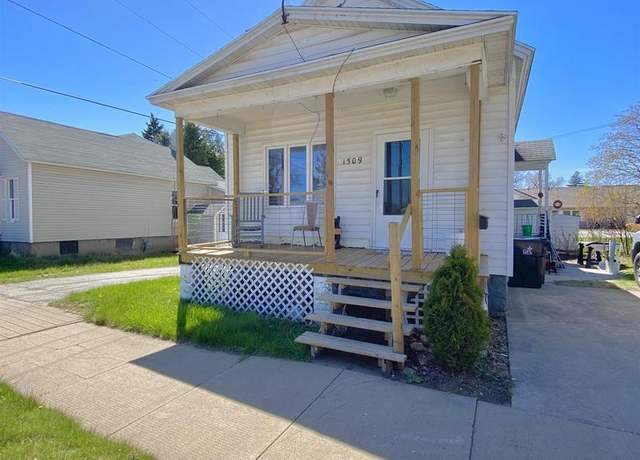 Property at 1509 9th St, Menomonie, MI 49858, 2 beds, 1 bath