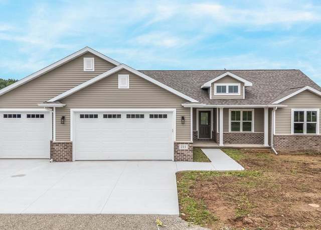 Property at 711 Wildwind Dr, Hortonville, WI 54944, 3 beds, 2 baths