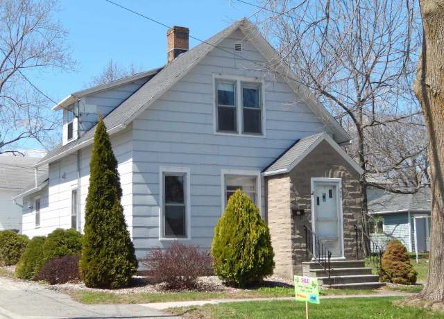 Property at 509 Hendricks Ave, Kaukauna, WI 54130, 3 beds, 2 baths