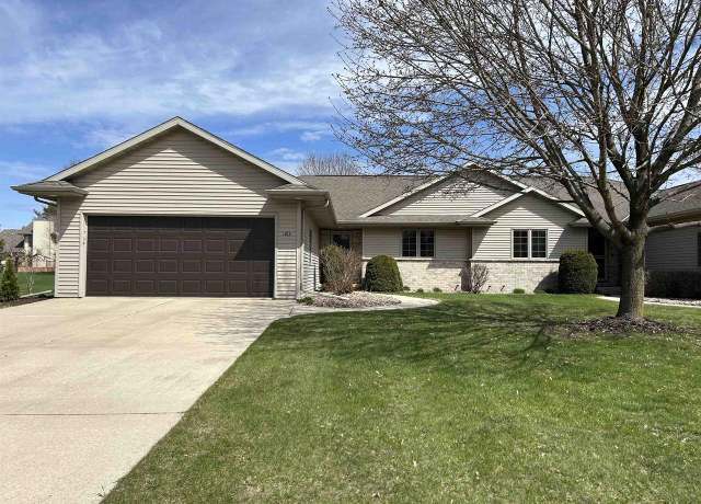 Property at 1213 E Ridlington Ave, Shawano, WI 54166, 2 beds, 3 baths
