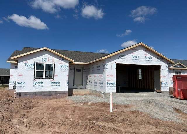 Property at 2070 Red Fox Ln, Kaukauna, WI 54130, 3 beds, 2 baths