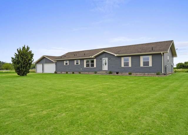Property at 874 Bon St, Cecil, WI 54111, 3 beds, 2 baths