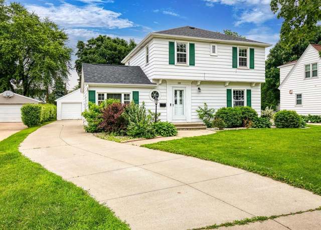 Property at 632 Reed St, Neenah, WI 54956, 3 beds, 2 baths