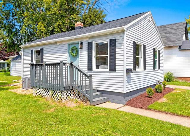 Property at 518 15th Ave, Green Bay, WI 54303, 2 beds, 1 bath