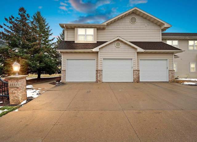 Property at 3111 W Ryegrass Dr, Appleton, WI 54913, 2 beds, 1.5 baths