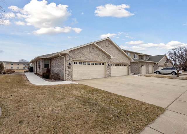 Property at 2185 Trailside Ln, De Pere, WI 54115, 2 beds, 2 baths